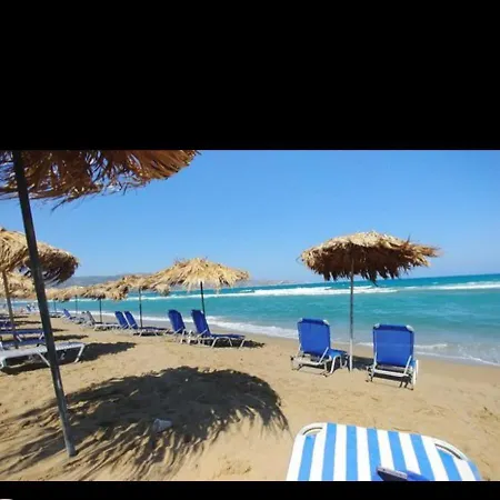 Hébergement de vacances Marys Art And Cultural House 100meters From The